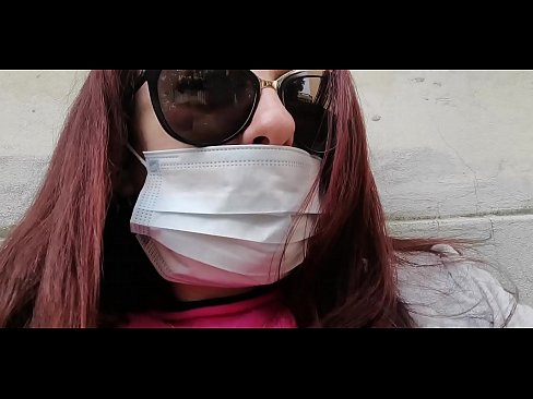 ❤️ Nicoletta na-abọ ọbọ n'ahụ onye agbata obi ya na pees n'ime ebe a na-adọba ụgbọala ya (Special Covid19 Italian Quarantine) Ihe na-akpali agụụ mmekọahụ n'ụlọ ❌❤